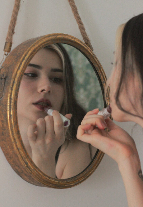 torineko ポルノモデル 写真