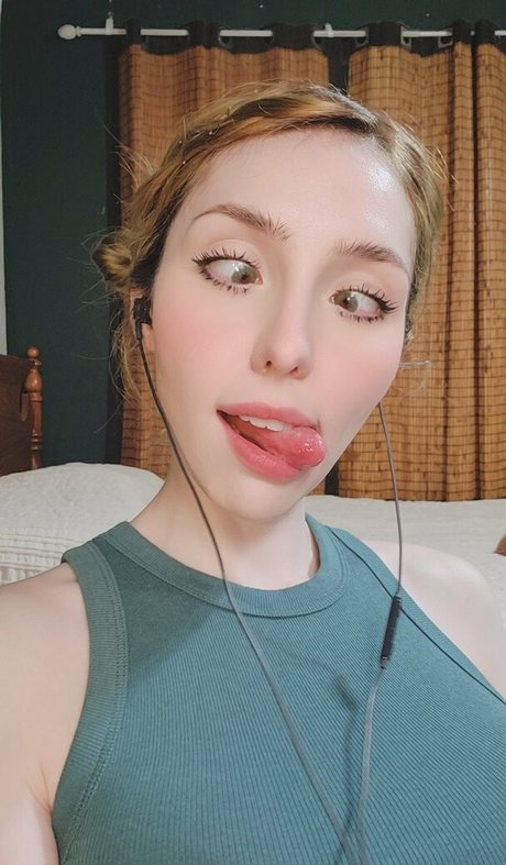 黒人ティーンのプッシーオンリーファンズ ヌード 写真