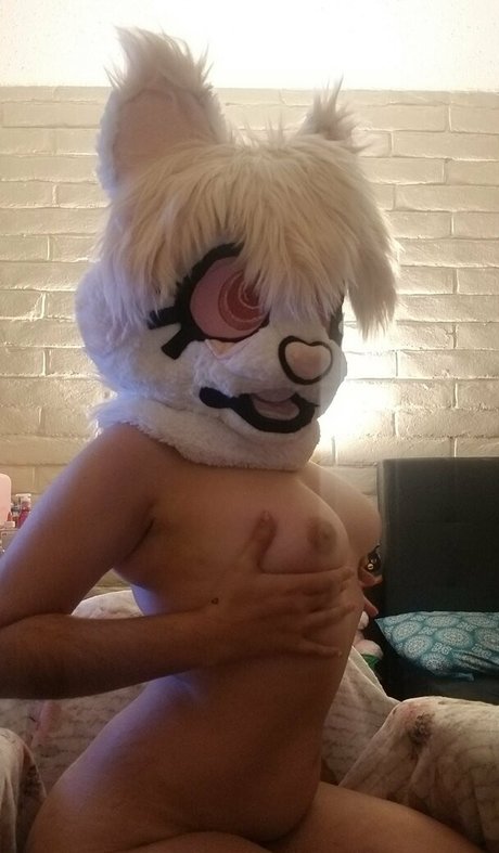 乳首オーガズム オンリーファンズ 美しい裸 画像