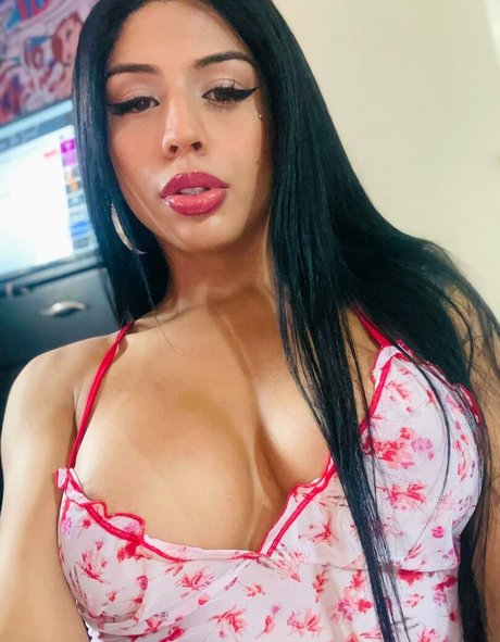 大学のアジア人オンリーファンズ エロ 写真