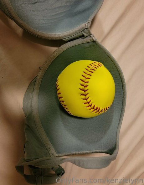 kenzielynn ホットなモデル 写真