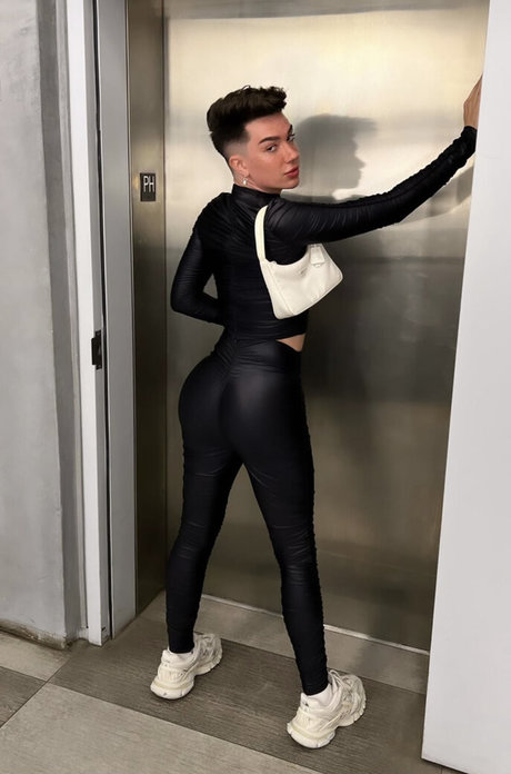 James Charles アダルトスター 画像