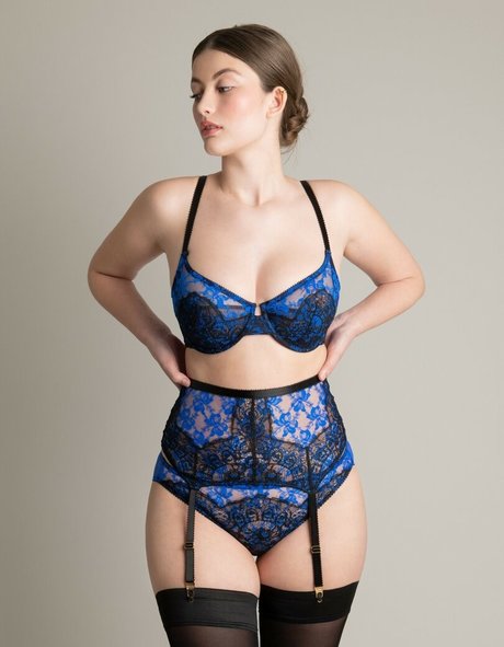 Ellie Weston 無料のポルノスター ギャラリー