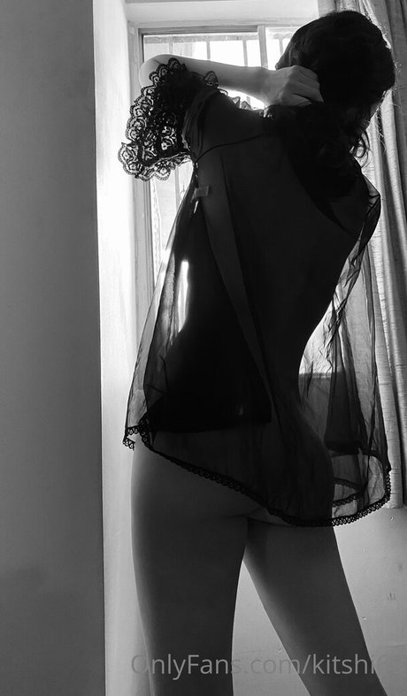 kitshi69 セクシーなポルノスター 写真