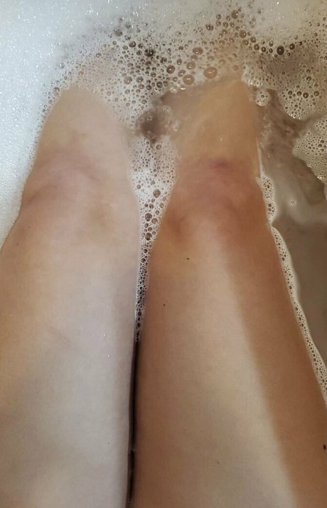 married but cheating セックススター 写真