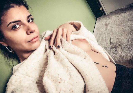 diaryofalexacreed ポルノスター 写真