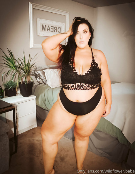 wildflower babe ポルノスター 写真