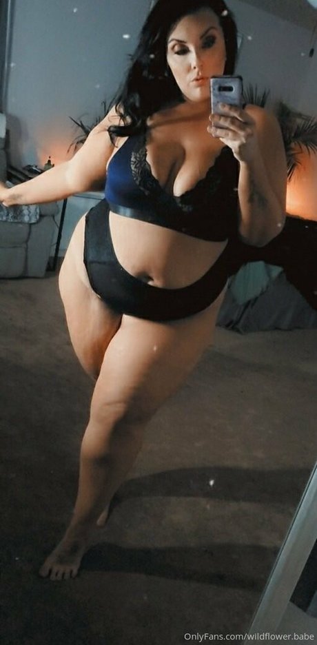 wildflower babe 裸のモデル 画像