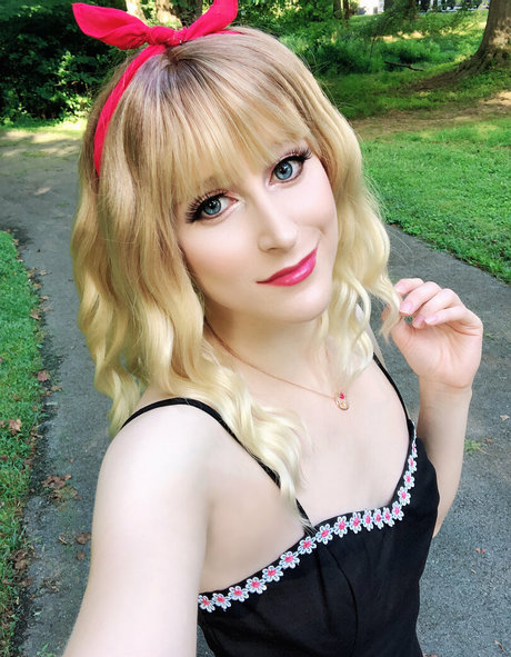 lorenia ホットスター 写真