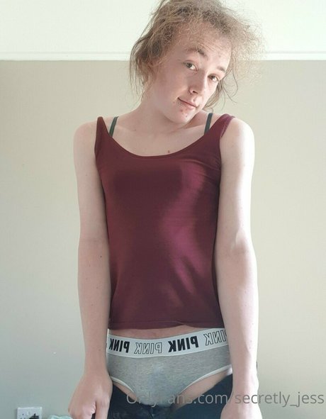 secretly jess エロティックモデル 写真