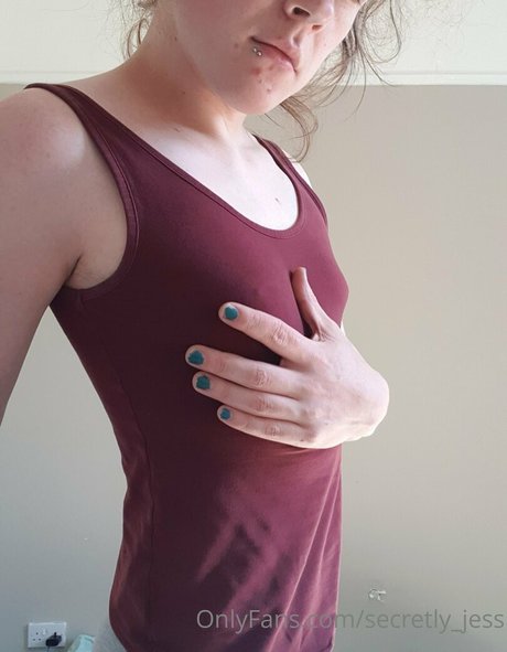 secretly jess 独占ポルノスター 写真