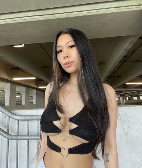 レズビアン乱交オンリーファンズ 素敵 写真