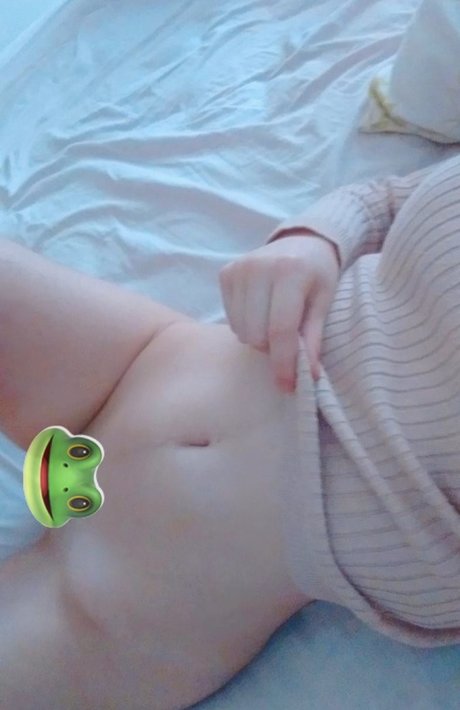 乳首 オンリーファンズ ホットヌード 写真