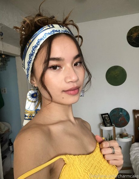 charmcake スター 裸 写真