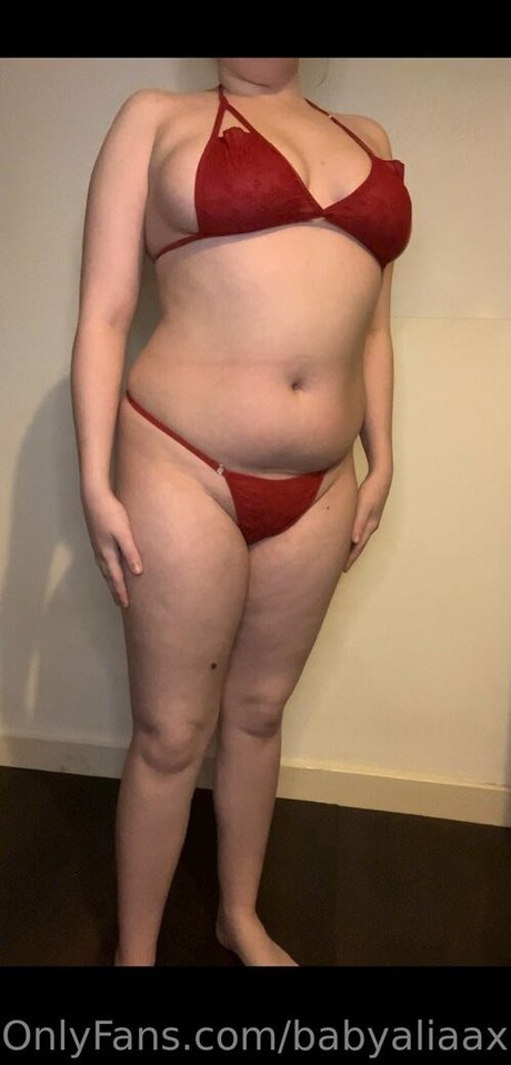 alia x ホットなスター 画像