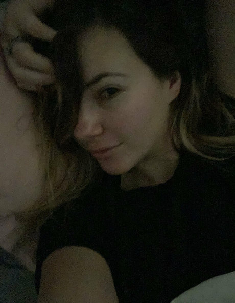 ドイツのアマチュアオンリーファンズ パーフェクト 写真