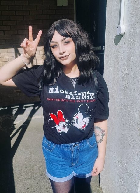 トランス熟女オンリーファンズ ホット 写真