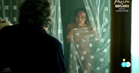 Nona Sobo 美しいスター 画像