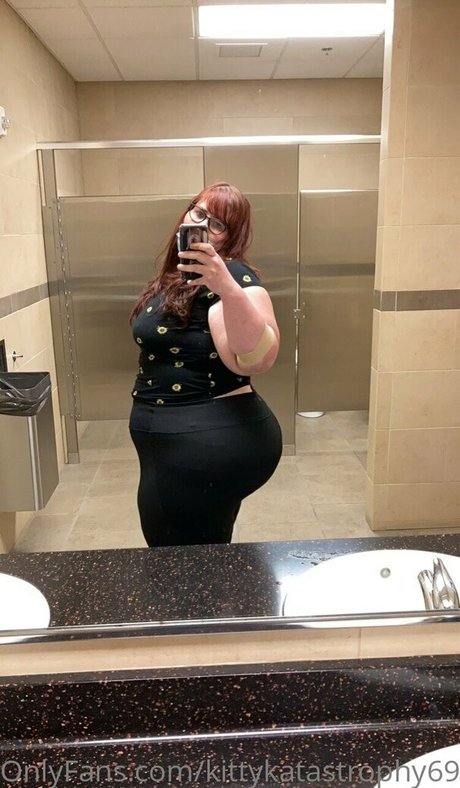 kittykatastrophy69 ポルノスター 写真