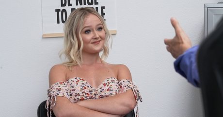 Shoplyfter ヌード女優 アーカイブ