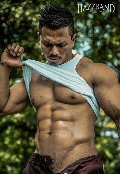 hazzbandexclusive 美しいモデル 写真