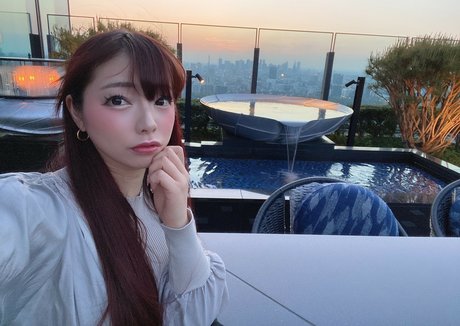 Tunamayo アダルト女優 写真