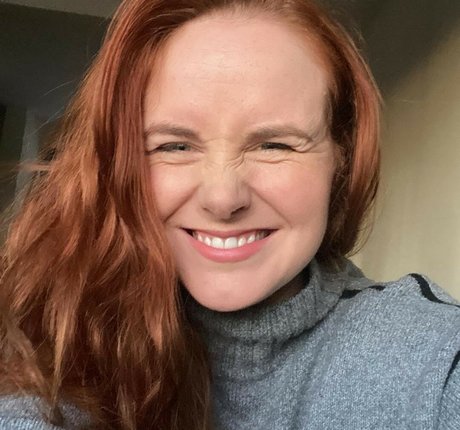 Beth Roars ホットなスター 写真