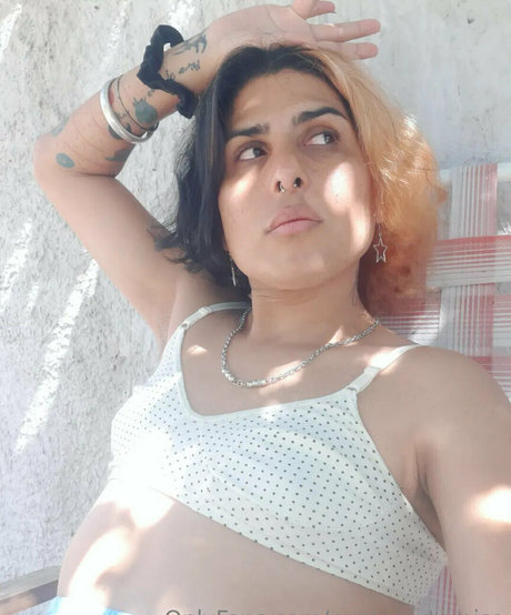 nyme artemisa ヌードスター 写真