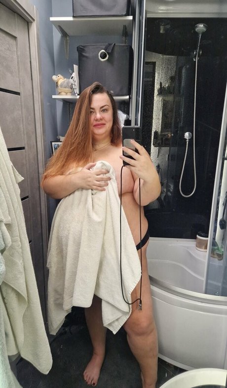 plussize model 美しいスター 写真