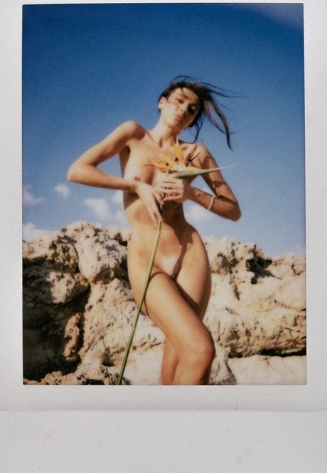 bryunetka ann エロティックなスター 写真