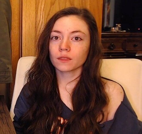 Awakeproductions アダルトモデル 写真