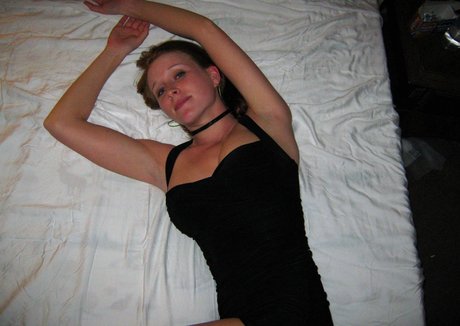 パイズリ オンリーファンズ 無料アダルト ギャラリー