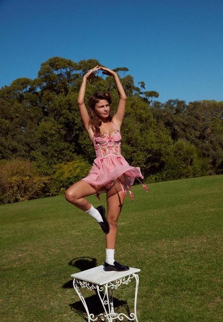 切断者オンリーファンズ アートヌード 写真