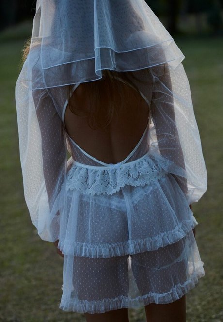 Olga Obumova 独占モデル 画像