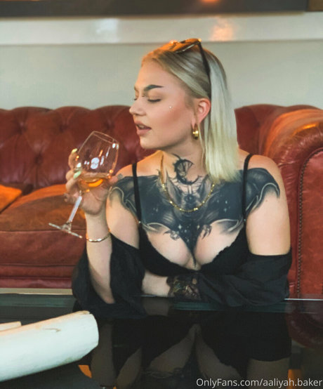 bat gyal 限定モデル 写真