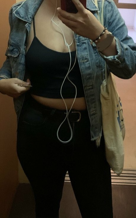 アナルアジア人オンリーファンズ アダルト 写真