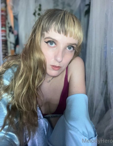 巨乳熟女オンリーファンズ ホットポルノ 写真