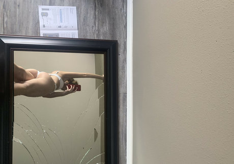 rosycheekzz ポルノスター 裸 写真