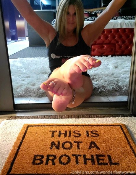 黒檀の指入れオンリーファンズ アートヌード 画像