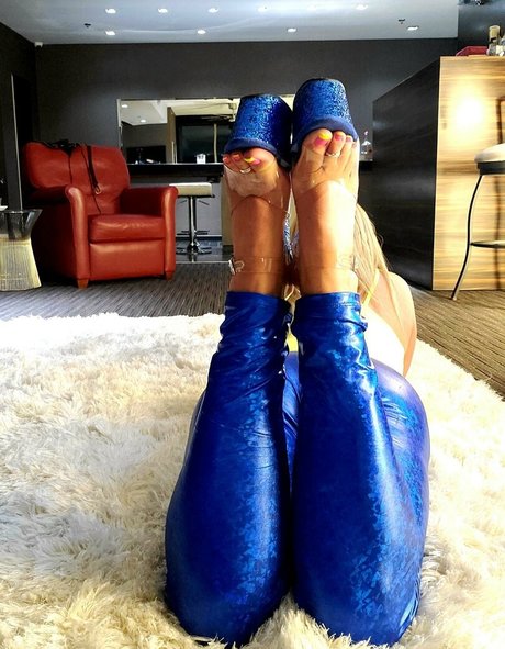 妊娠中のオンリーファンズ ポルノ 写真