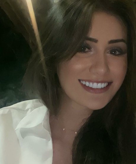 Vivi Marcon ヌードモデル 画像