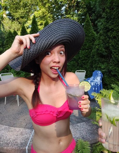 Xyla Foxlin 可愛いモデル 写真