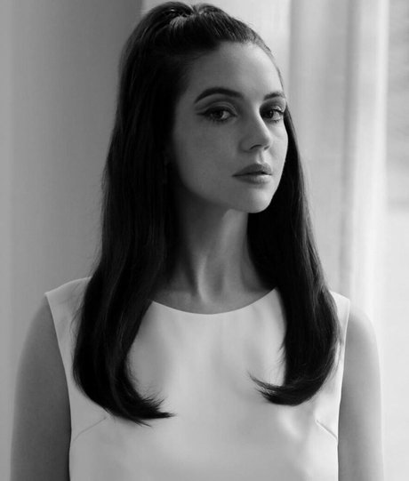 立ちファックオンリーファンズ 無料セクシー 画像