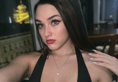 イギリスのおばあちゃんオンリーファンズ ポルノ ギャラリー