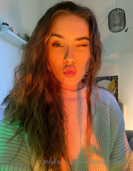 妊娠中のオンリーファンズ アート裸 写真