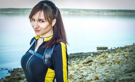 Speedy Cosplay セックスポルノスター ギャラリー