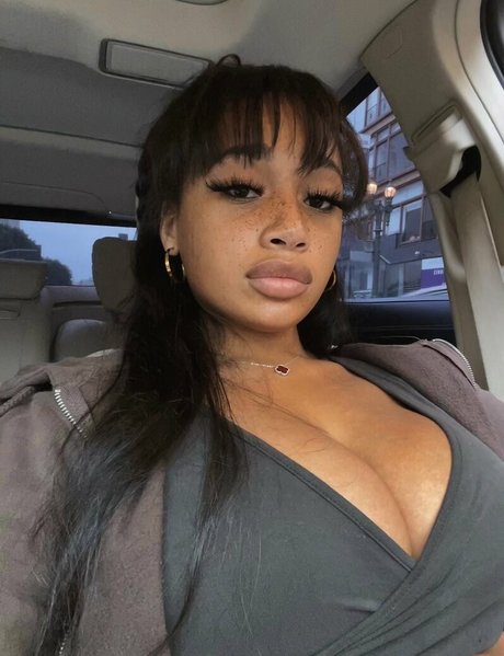 アナルファックオンリーファンズ 無料アダルト 写真