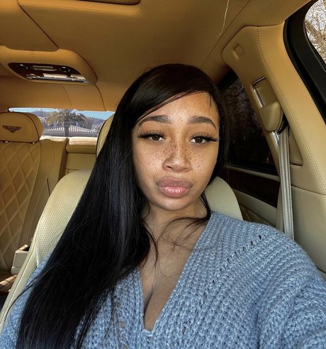 Lexxiibaebie 無料モデル 画像