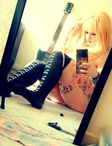 owo skychann ポルノスター xxx 写真