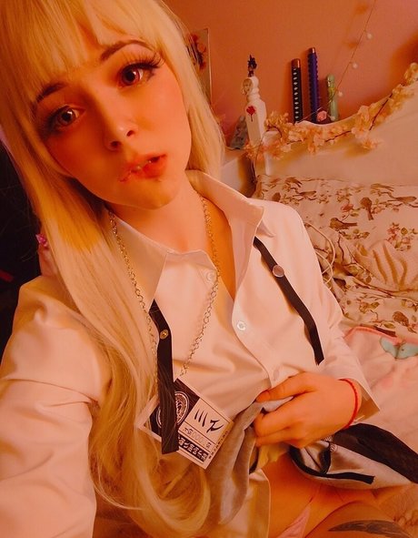 黒檀の熟女オンリーファンズ ヌード 写真